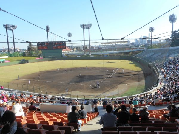 県営大宮公園野球場の写真